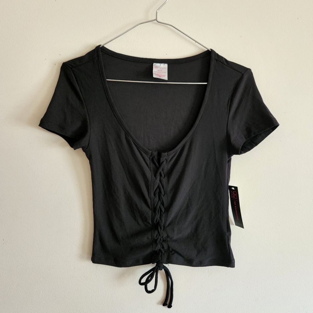 No Boundaries Black Cropped Top, size x-small